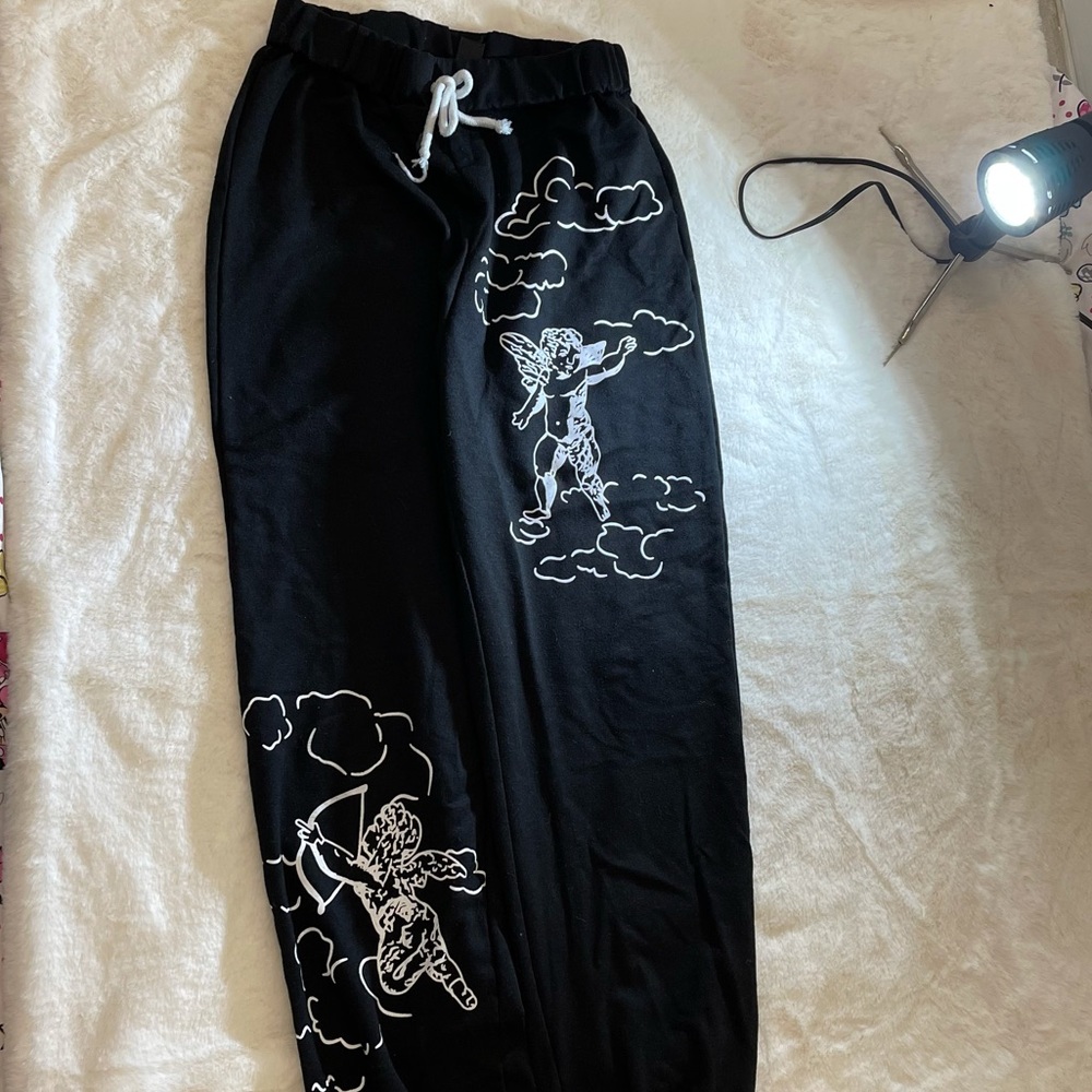 SHEIN jogger with white Ángels design Sz S ⭐️ - Picture 2 of 3